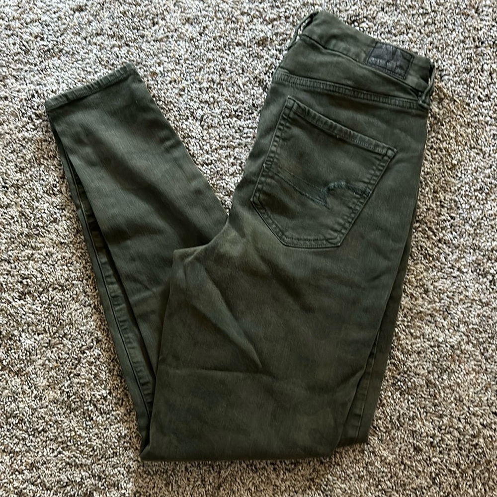 American Eagle Camo Jeans Women